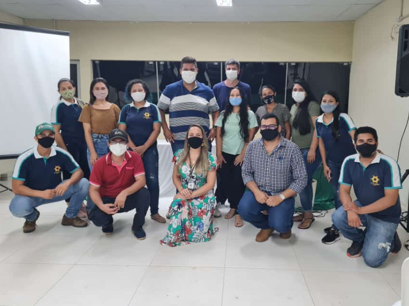 Discentes da diretoria do biênio 2019/2021 e do biênio 2021/2023, e professores da Agronomia do CJUR